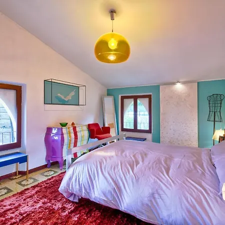 La Casa Dell' Artista Sulle Colline Di *